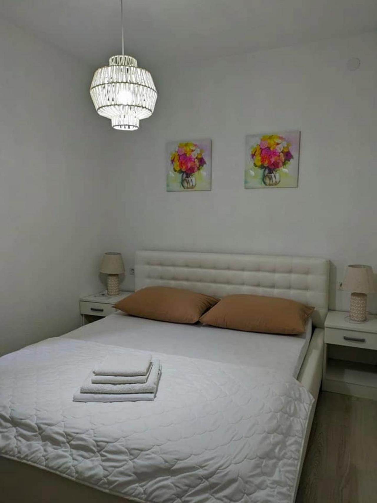 Vacation Home Keskic Velika Gata Exterior foto